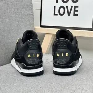 Air Jordan 4