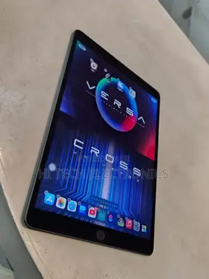 Photo - New Apple iPad (2022) 256 GB Gray