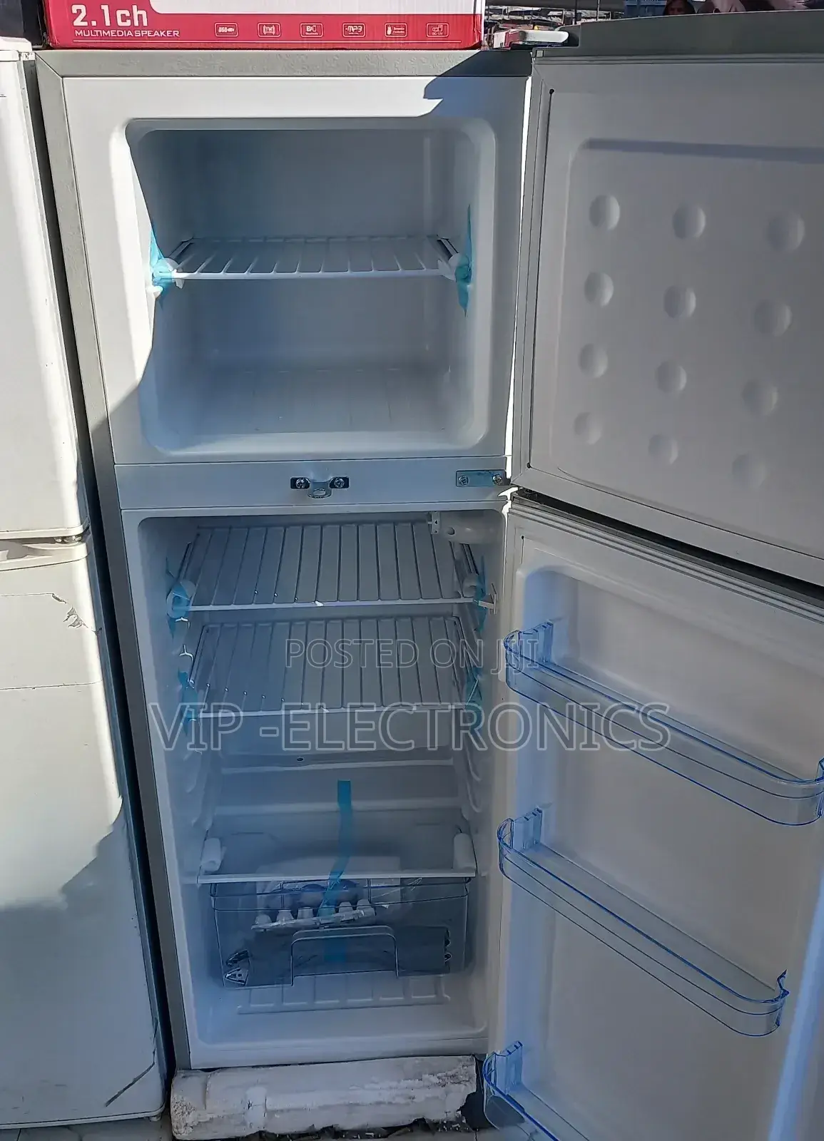 Crown Refrigerator 190