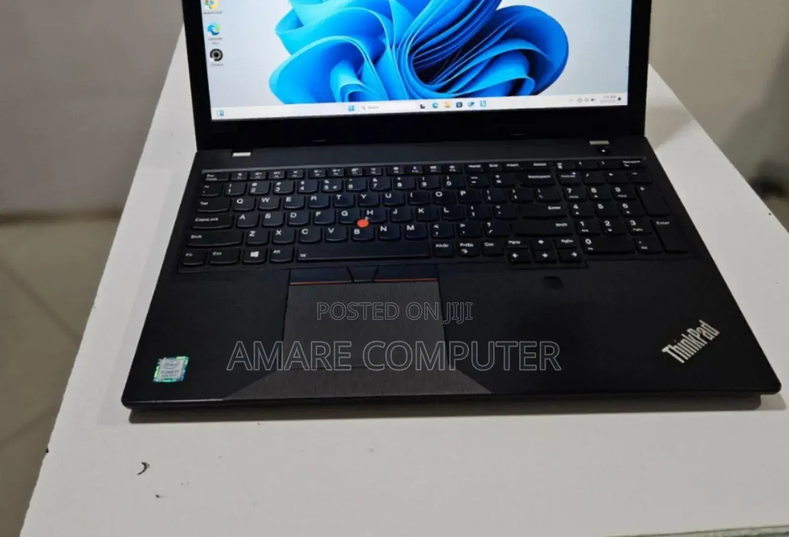 New Laptop Lenovo 8GB Intel Core I7 SSD 512GB