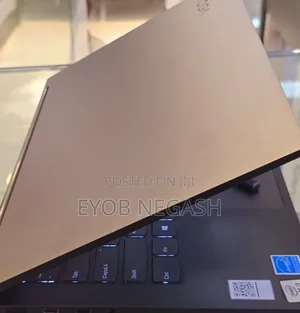 New Laptop Lenovo Yoga 7i 16GB Intel Core I7 SSD 1T