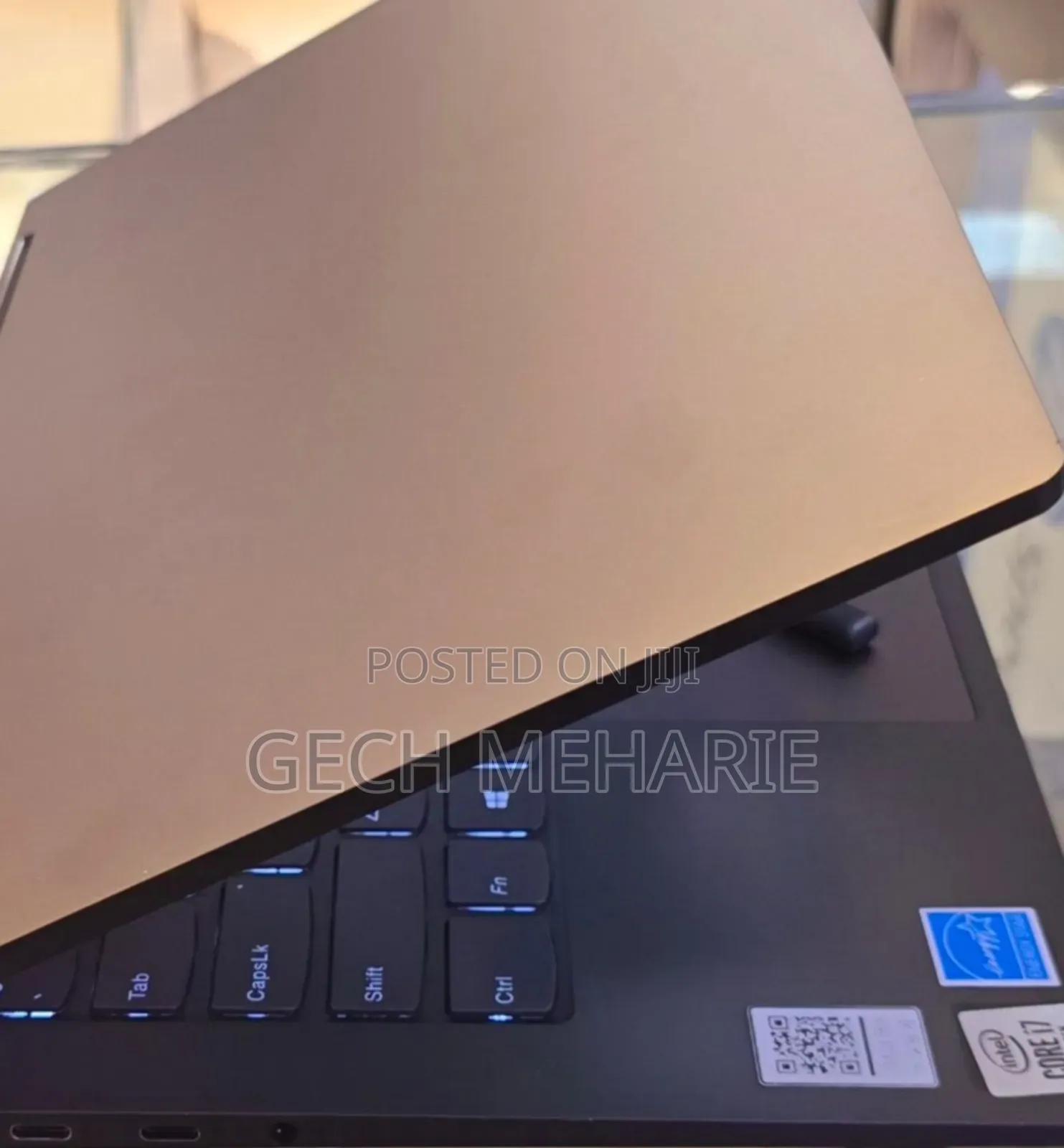 New Laptop Lenovo Yoga 7i 16GB Intel Core I7 SSD 1T