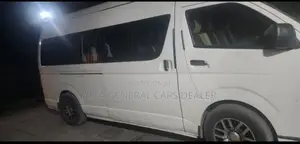 Toyota Grand HiAce 2016 White