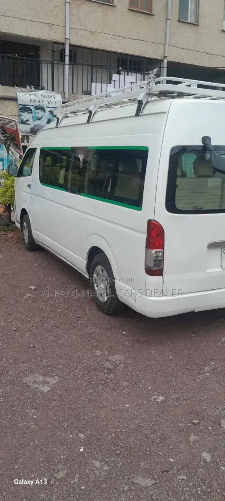 Toyota Grand HiAce 2016 White