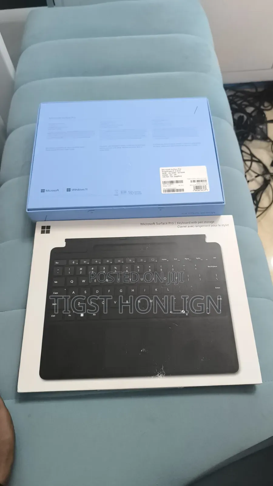 New Microsoft Surface Pro 11th Edition, a Copilot+ PC 16GB SSD 512GB