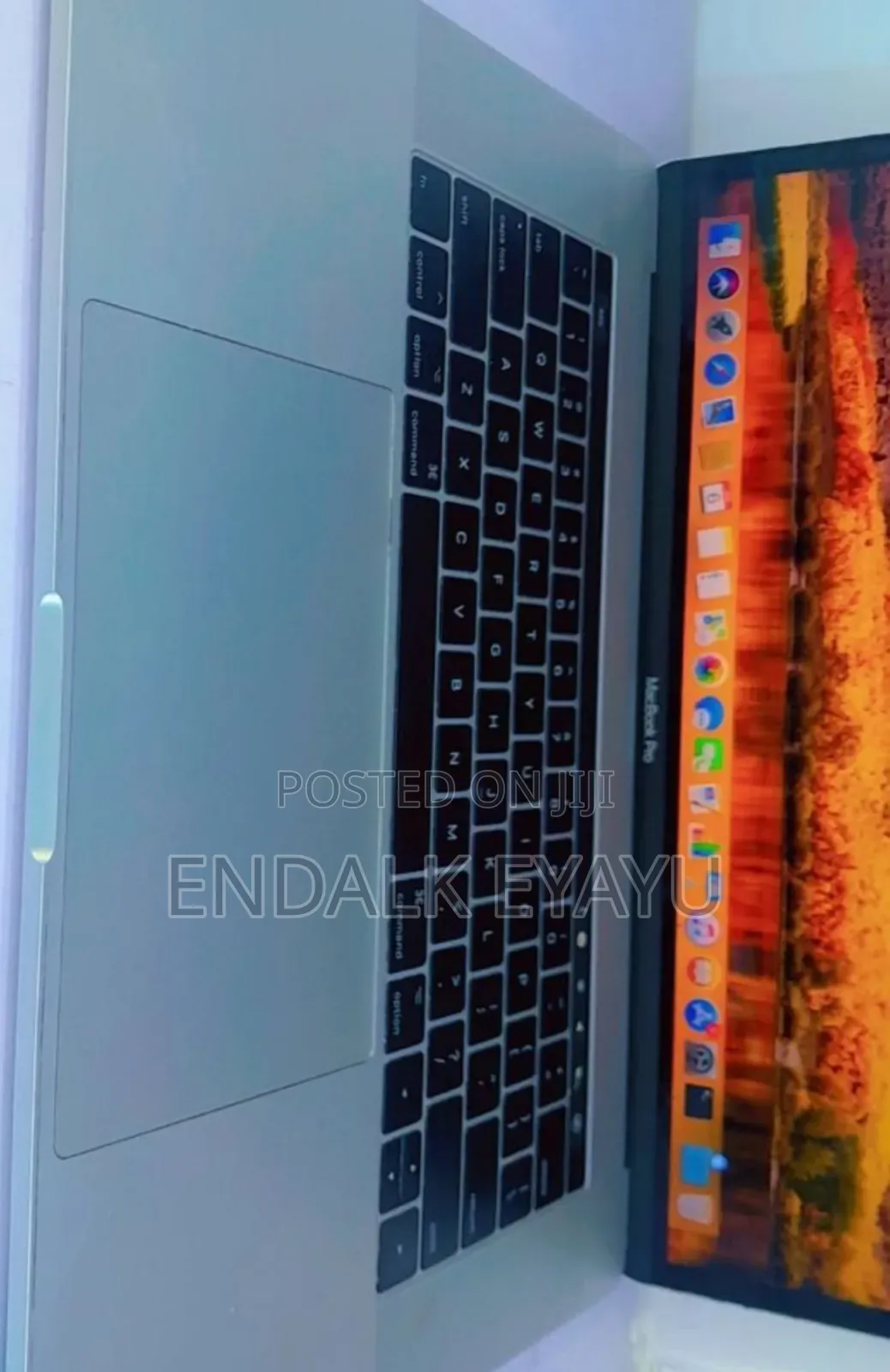 New Laptop Apple MacBook Pro 16GB Intel Core I7 SSD 256GB