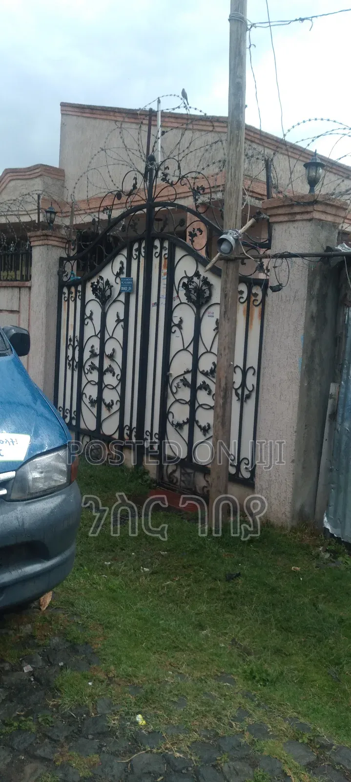 Furnished 5bdrm House in Ayat Kibr Demena, Yeka for rent