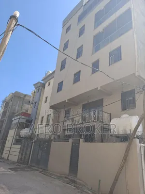 Furnished 11bdrm Townhouse/Terrace in Main Road, Akaky Kaliti for sale