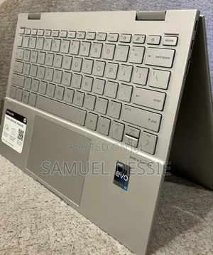 New Laptop HP Envy X360 8GB Intel Core I7 SSD 512GB