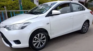 Toyota Yaris 2015 White