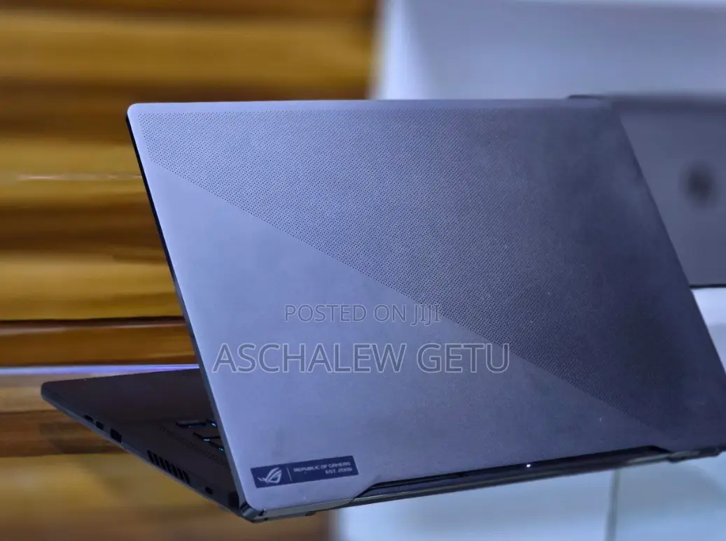 New Laptop Asus ROG Zephyrus G15 16GB Intel Core I9 SSD 1T