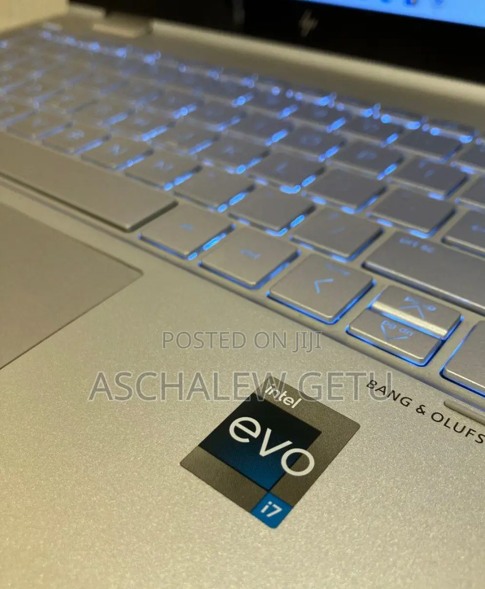 New Laptop HP Envy X360 8GB Intel Core I7 SSD 512GB