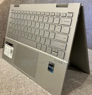 New Laptop HP Envy X360 8GB Intel Core I7 SSD 512GB