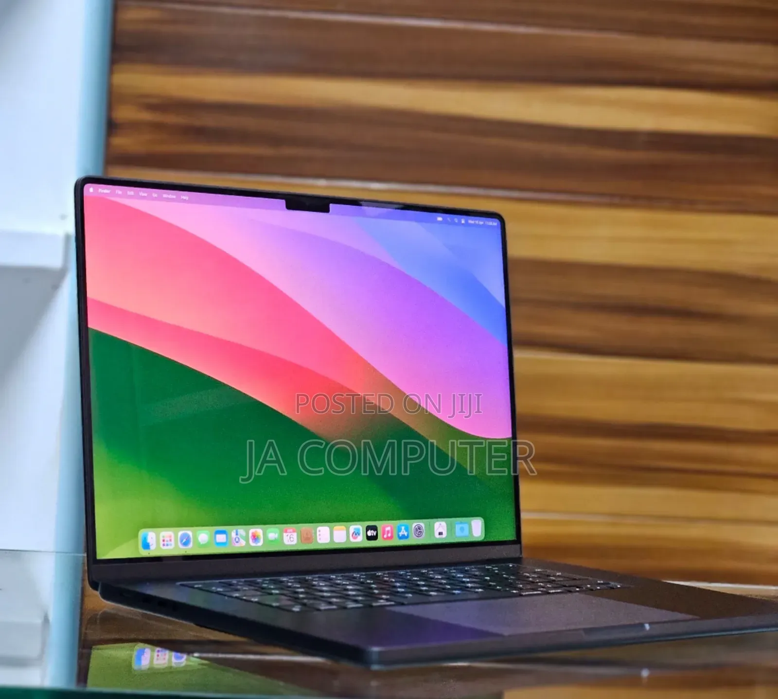 New Apple MacBook Pro 2023 M3 Max 16-Inch 18GB Apple M3 Pro SSD 512GB