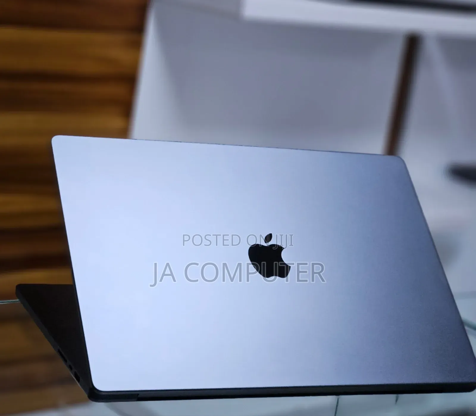 New Apple MacBook Pro 2023 M3 Max 16-Inch 18GB Apple M3 Pro SSD 512GB