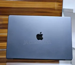 New Apple MacBook Pro 2023 M3 Max 16-Inch 18GB Apple M3 Pro SSD 512GB