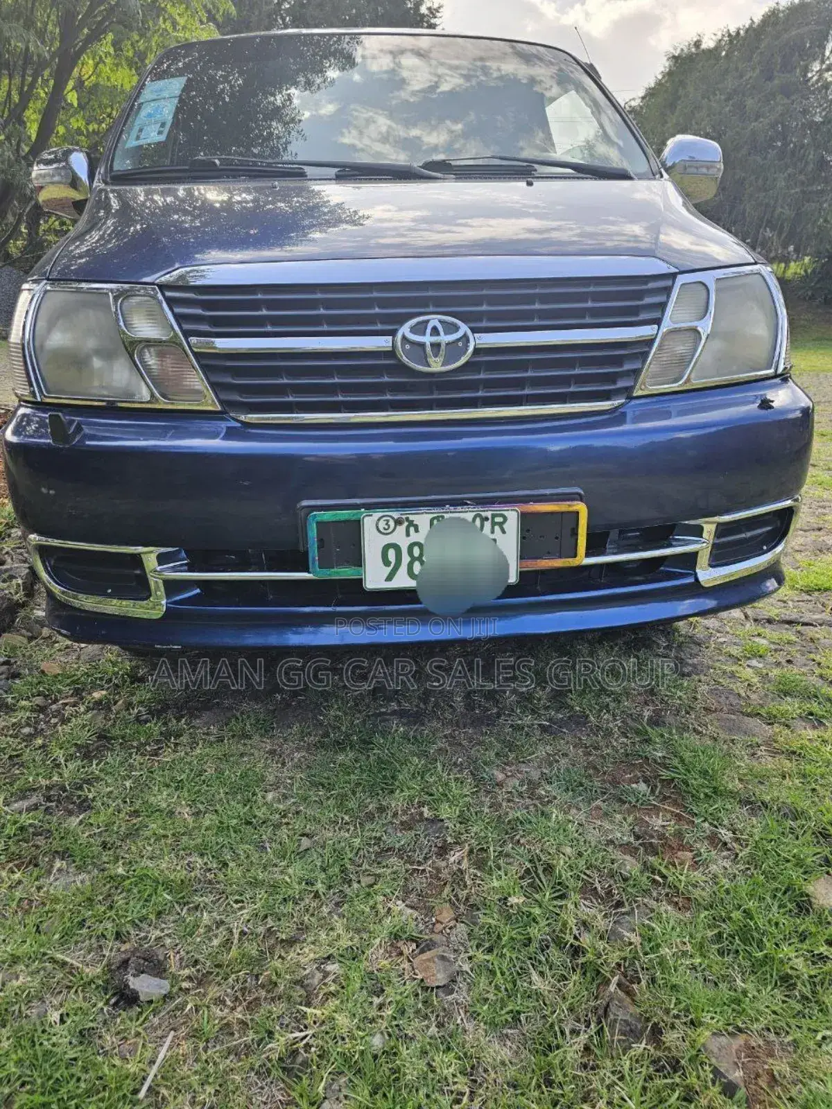 Toyota HiAce 2011 Black