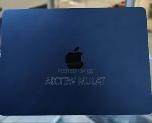 Photo - New Laptop Apple MacBook Air 2024 M3 13-Inch 8GB Apple M3 SSD 256GB