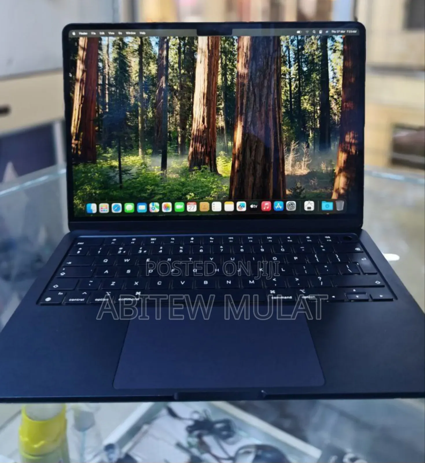 New Laptop Apple MacBook Air 2024 M3 13-Inch 8GB Apple M3 SSD 256GB