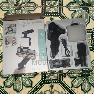 Photo - Video Vlogging Kit: Lighting Setup Guide