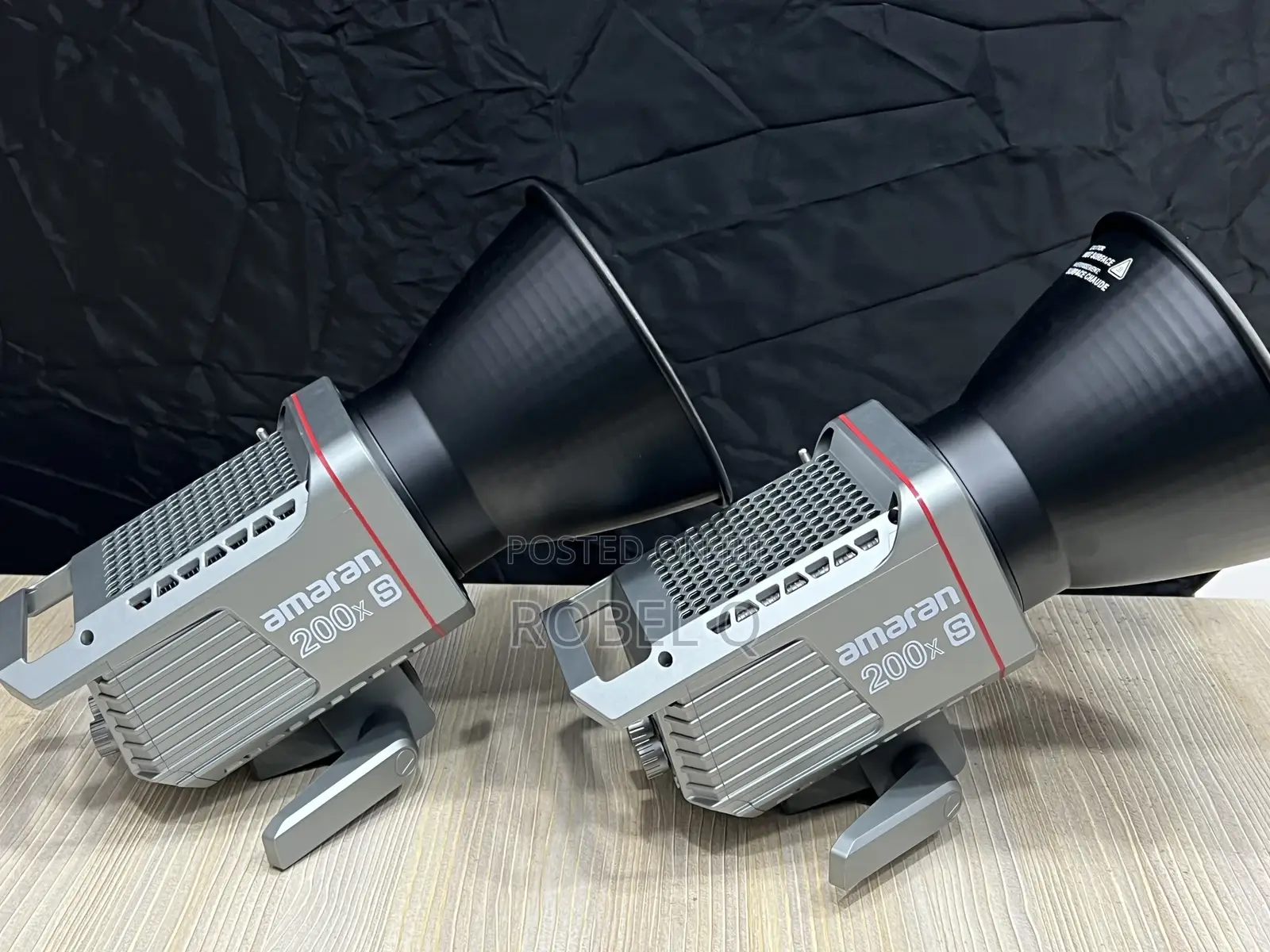 Amaran 200xs Bi-Color Video Light