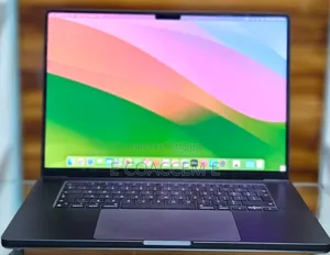 Photo - New Laptop Apple MacBook 18GB Apple M3 Pro SSD 512GB