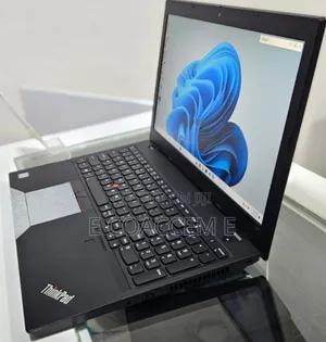 New Laptop Lenovo 8GB Intel Core I7 SSD 512GB