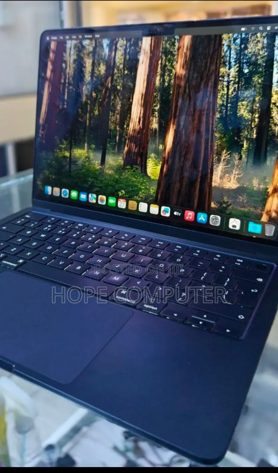 New Laptop Apple MacBook Air 2023 M2 16GB Apple M3 SSD 256GB