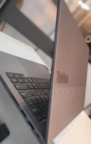 New Laptop Lenovo 16GB Intel Core I7 SSD 1T