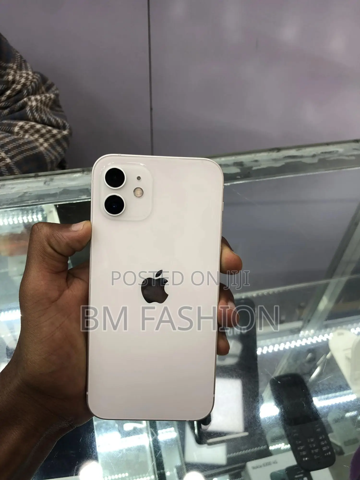 New Apple iPhone 12 64 GB White