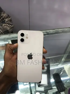 Photo - New Apple iPhone 12 64 GB White