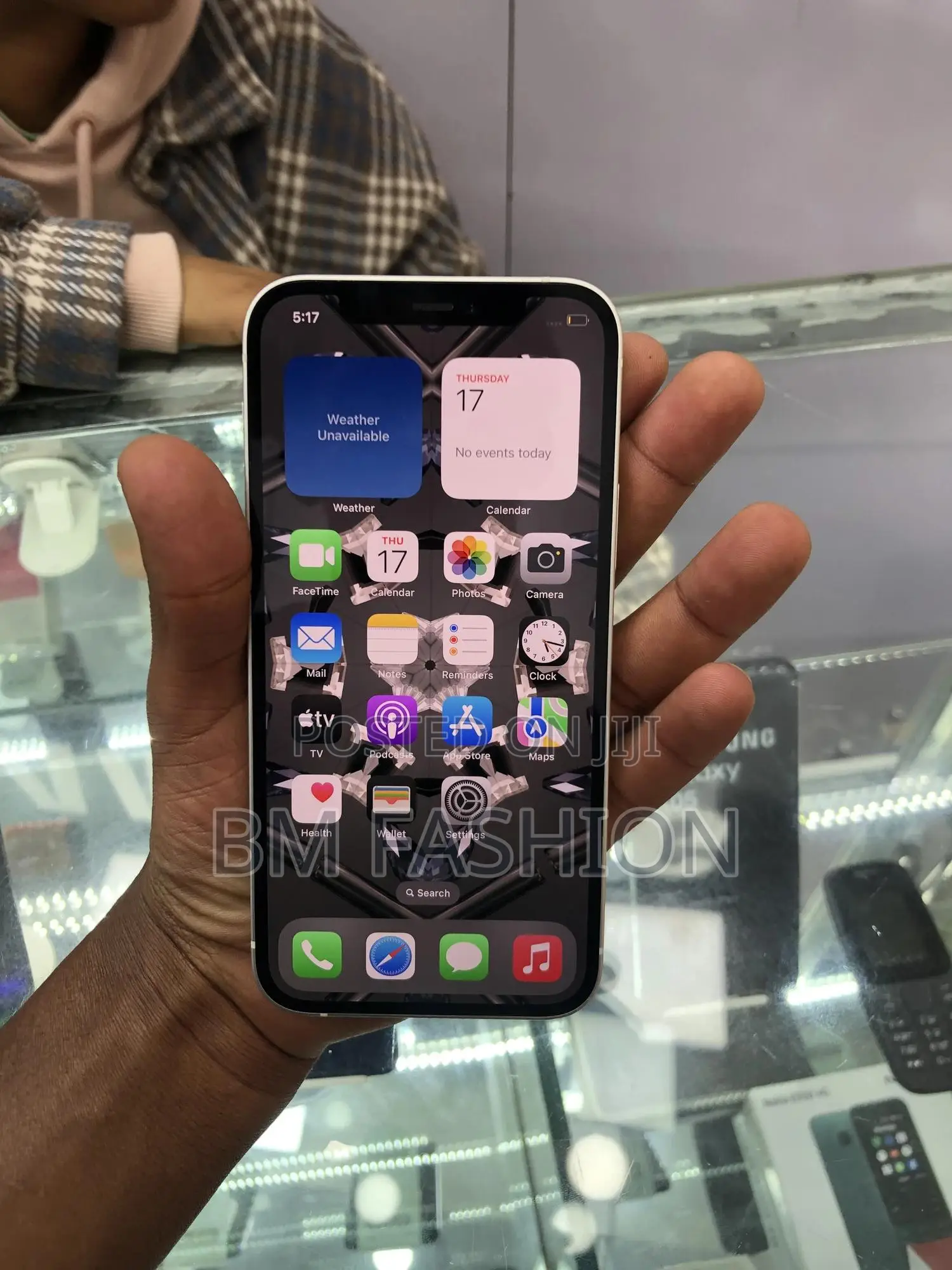 New Apple iPhone 12 64 GB White