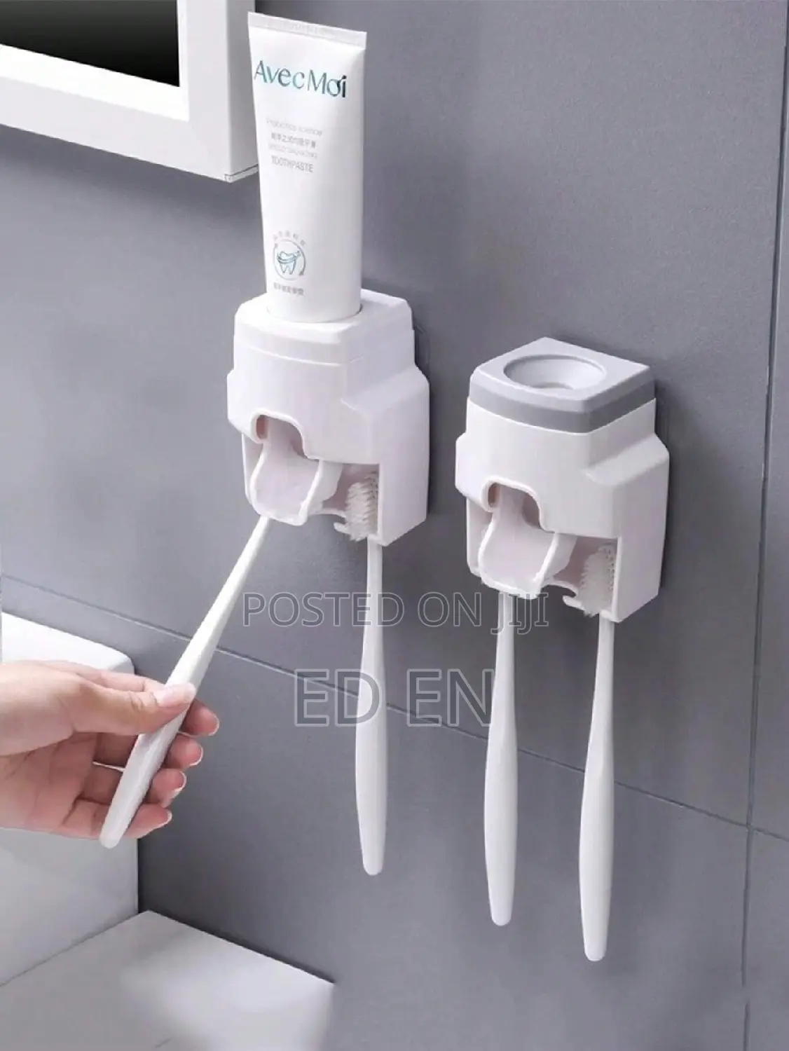 1pc Automatic Toothpaste Dispenser With Toothbrush Holder