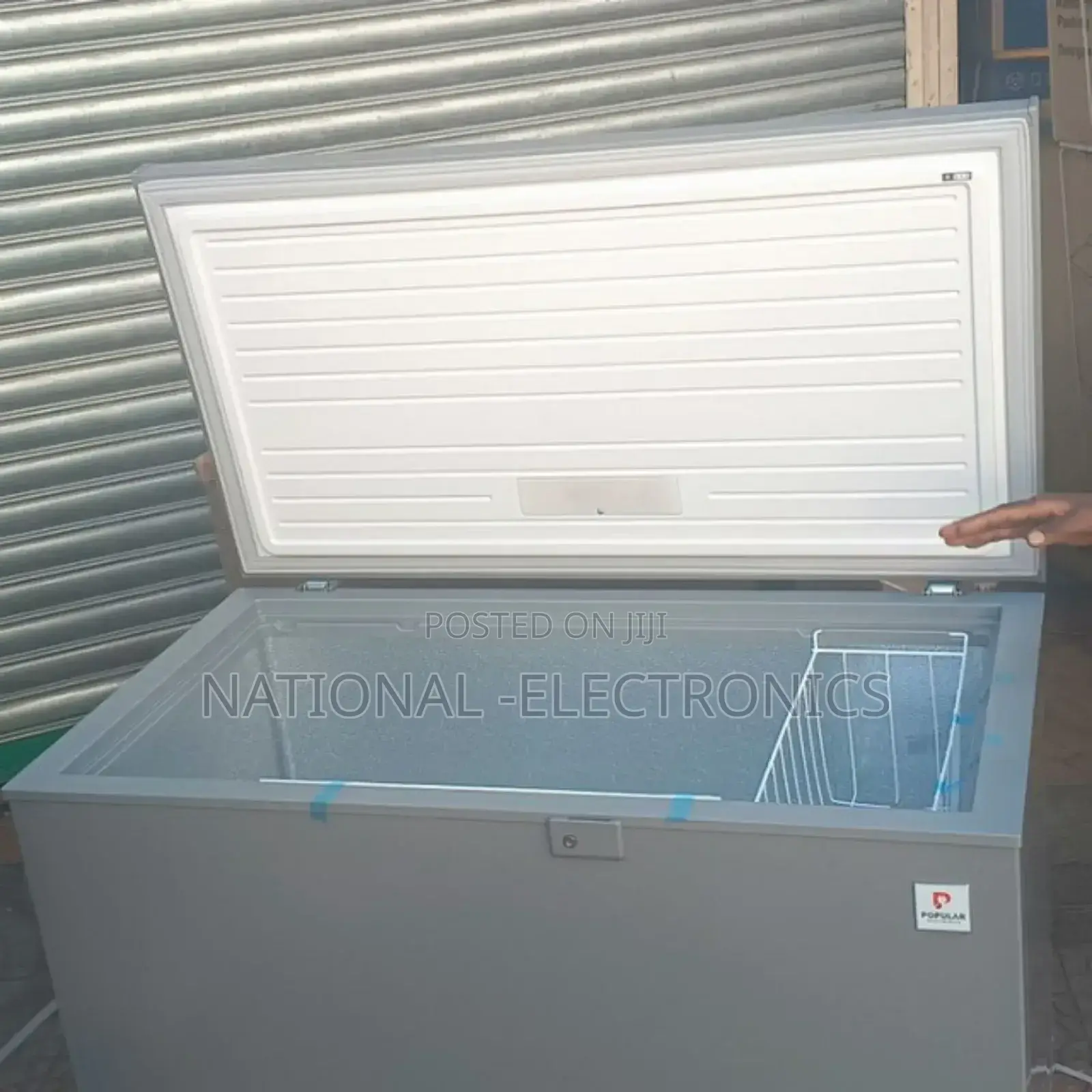 Popula Chest Freezer 370