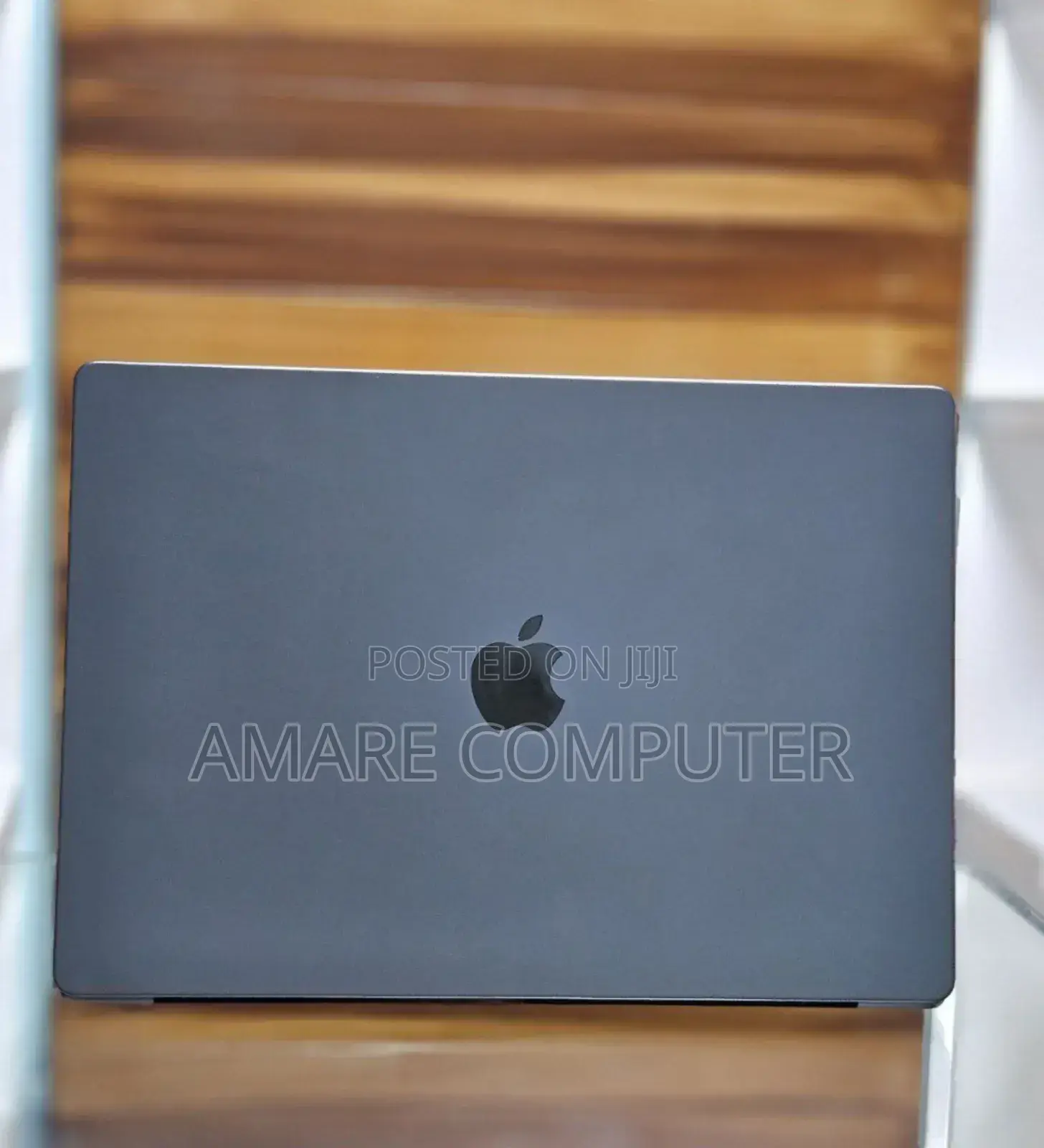 New Laptop Apple MacBook Pro 18GB Apple M3 Pro SSD 512GB