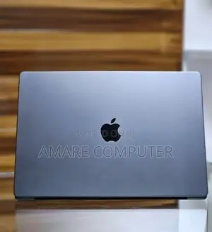 New Laptop Apple MacBook Pro 18GB Apple M3 Pro SSD 512GB