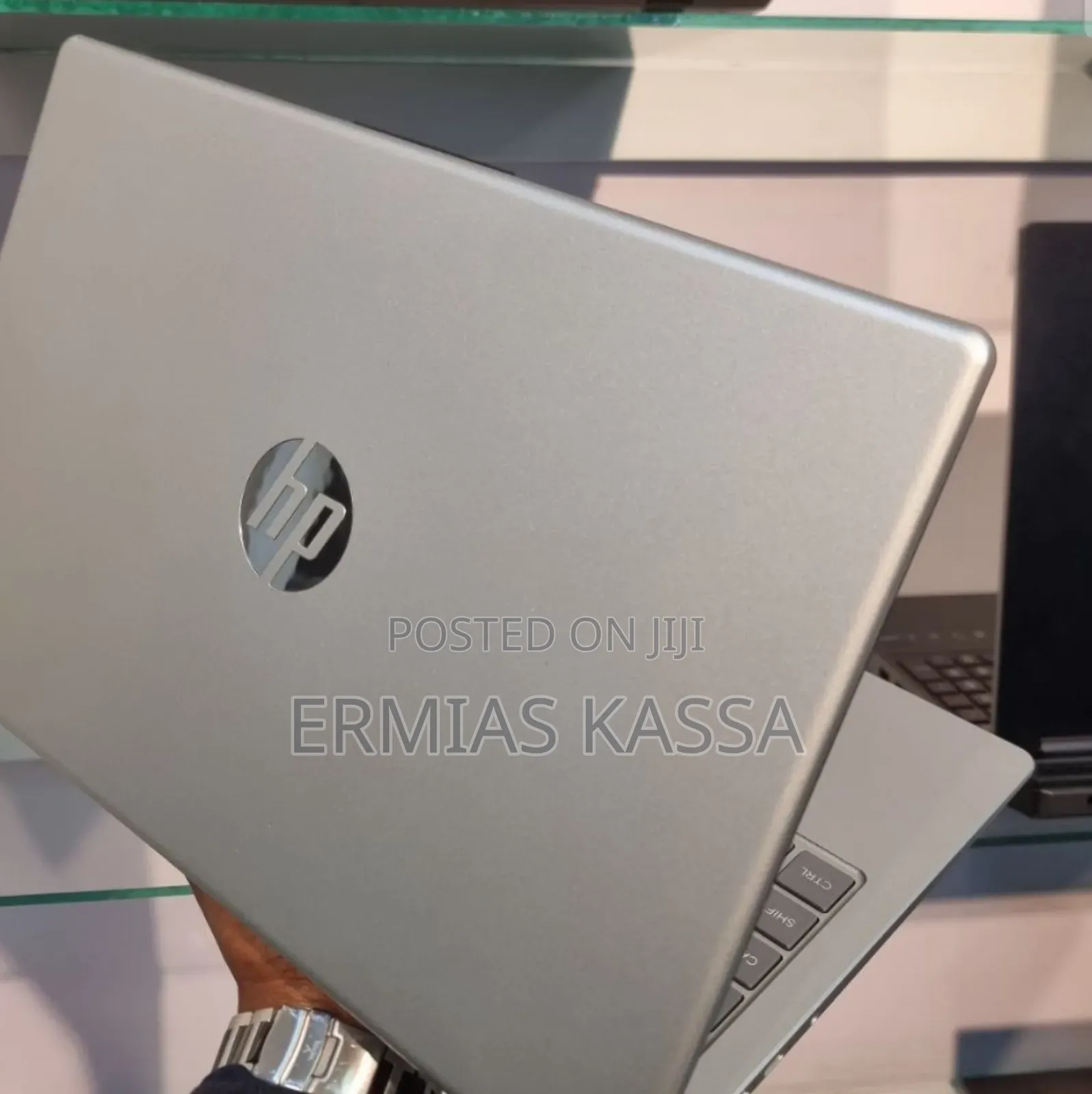 New Laptop HP 250 G10 16GB Intel Core I7 SSD 512GB