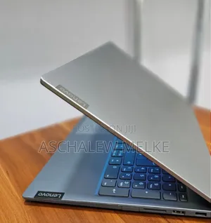 New Laptop Lenovo ThinkBook 15 8GB Intel Core I5 SSD 256GB