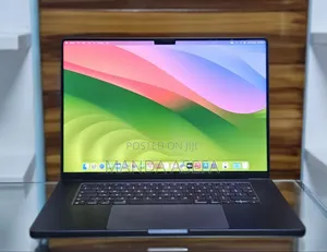 New Laptop Apple MacBook Pro 18GB Apple M3 SSD 512GB
