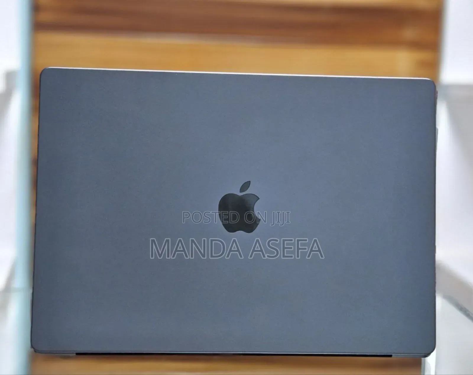 New Laptop Apple MacBook Pro 18GB Apple M3 SSD 512GB