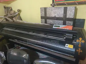 1.35m Ploter Cutting Machine