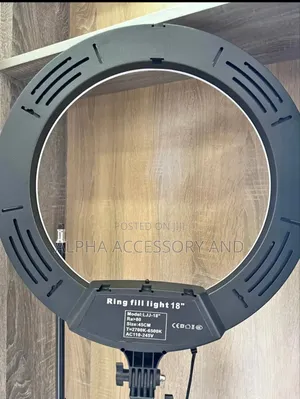 18 Inch Ring Light With Phone Holder