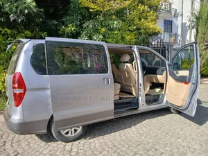 Hyundai Starex 2021 Gray