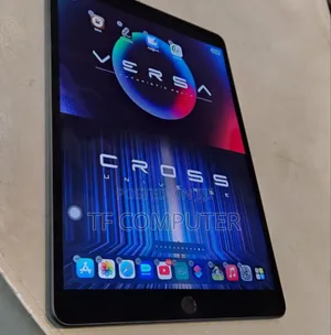 Photo - New Apple iPad Air 256 GB Gray