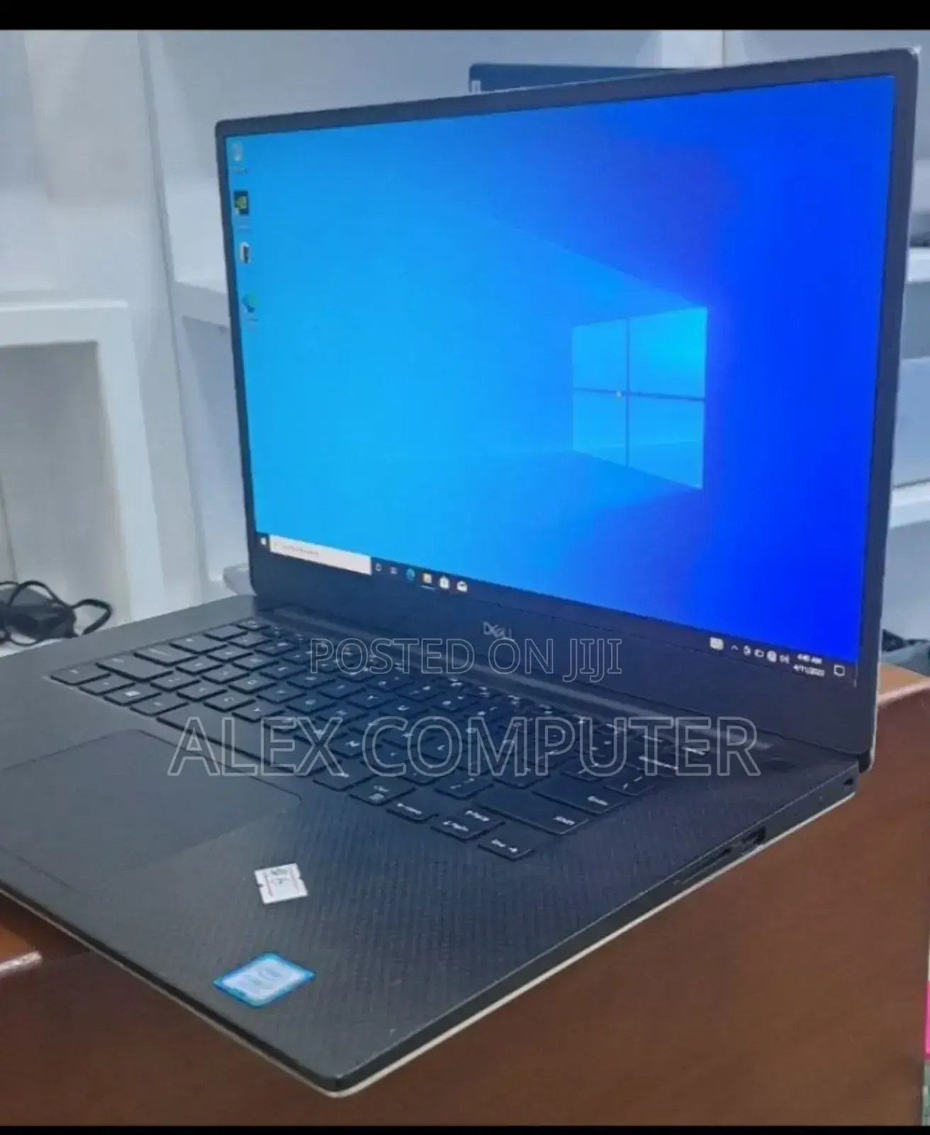 New Laptop Dell XPS 15 16GB Intel Core I7 SSD 512GB