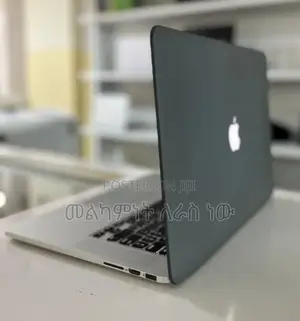 New Laptop Apple MacBook Pro 2015 16GB Intel Core I7 SSD 256GB