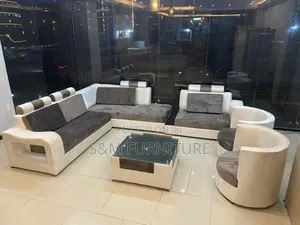 Well-Organised Sofa Set With Durability.