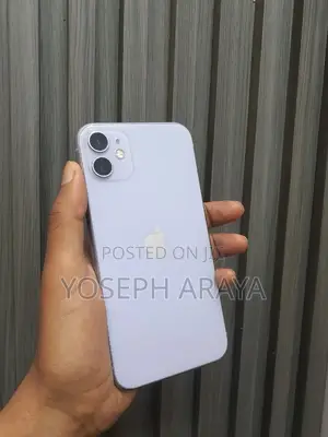 Photo - Apple iPhone 11 64 GB Purple