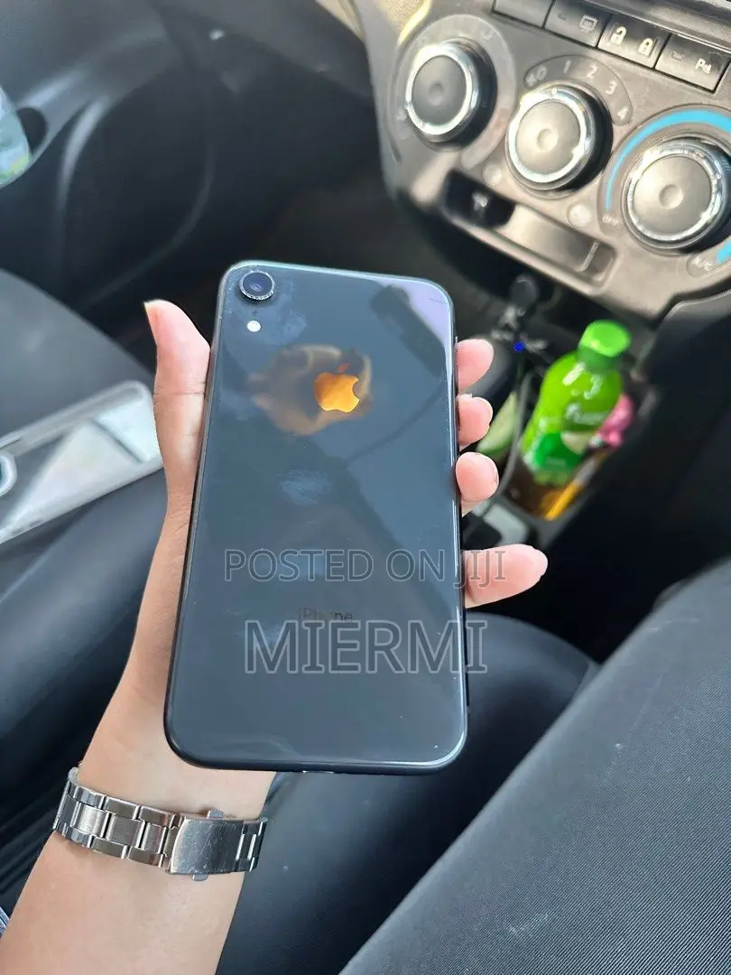 Apple iPhone XR 64 GB Black