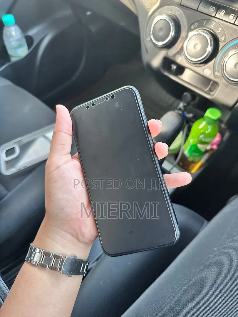 Apple iPhone XR 64 GB Black